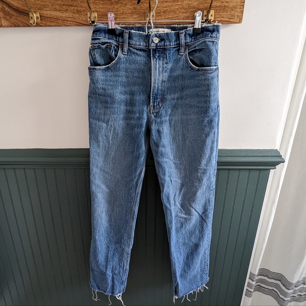 The 90's Straight Ultra Highrise jean